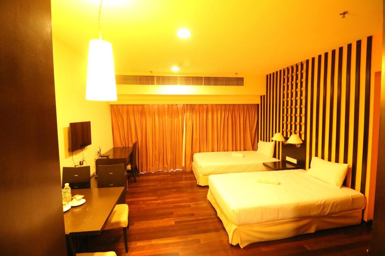 Raintree Resort Suites เปอตาลิงจายา ภายนอก รูปภาพ