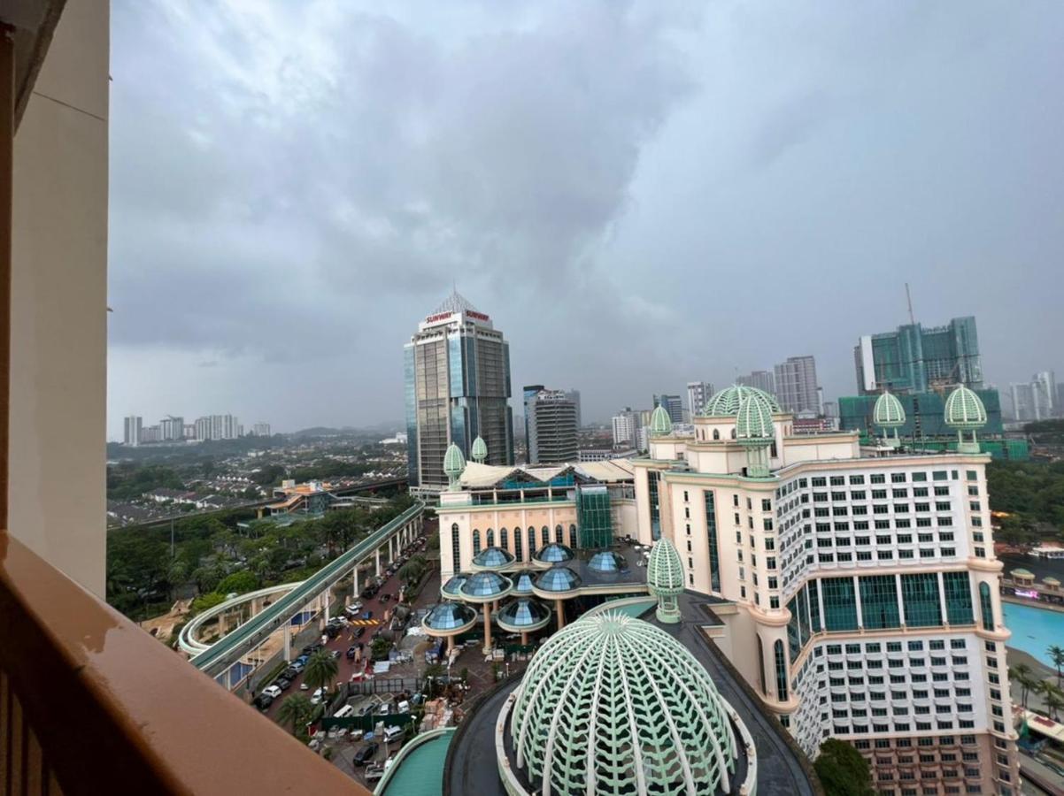 Raintree Resort Suites เปอตาลิงจายา ภายนอก รูปภาพ