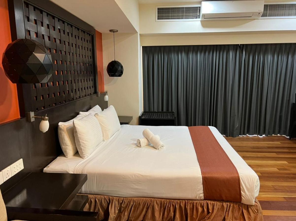 Raintree Resort Suites เปอตาลิงจายา ภายนอก รูปภาพ