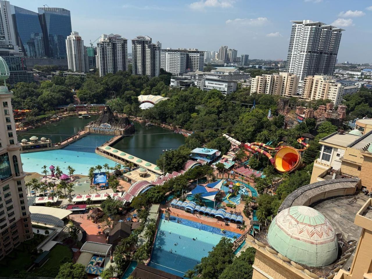 Raintree Resort Suites เปอตาลิงจายา ภายนอก รูปภาพ